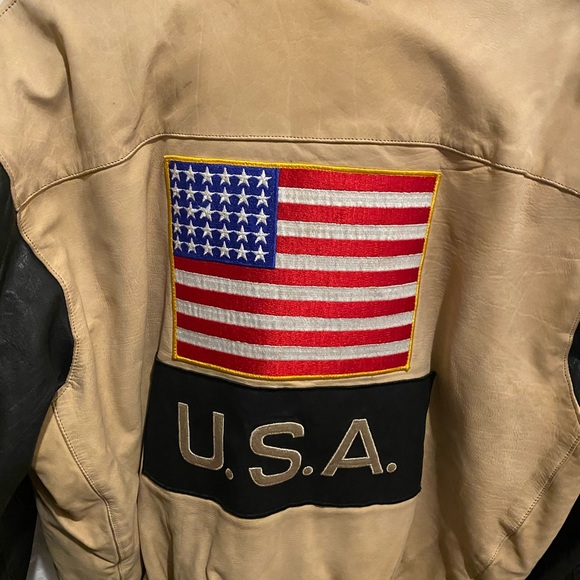 Vintage Hollywood California USA jacket - Picture 3 of 4